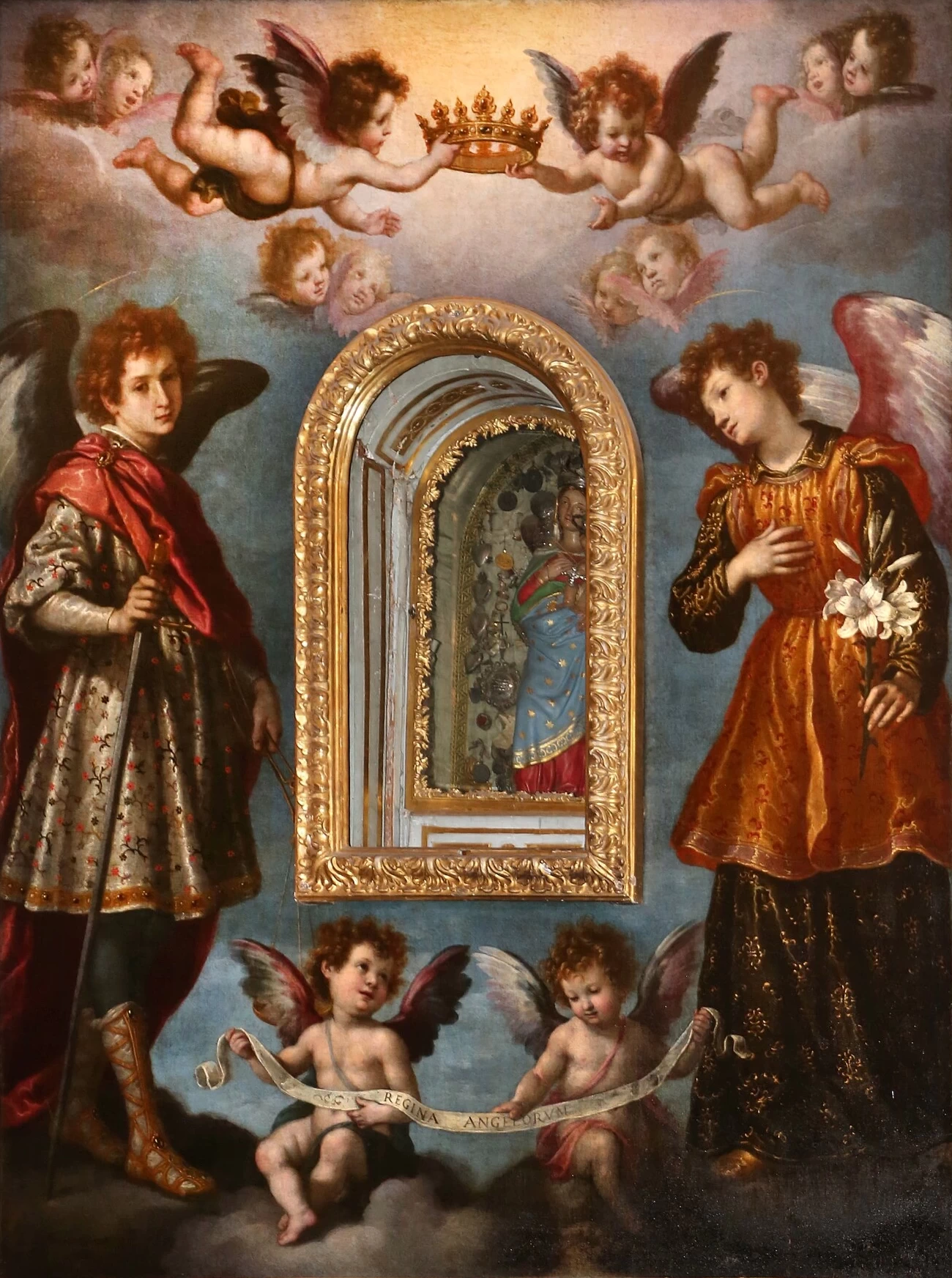Angeli che incorniciano una copia ottocentesca della madonna miracolosa - Santa Maria degli Angiolini